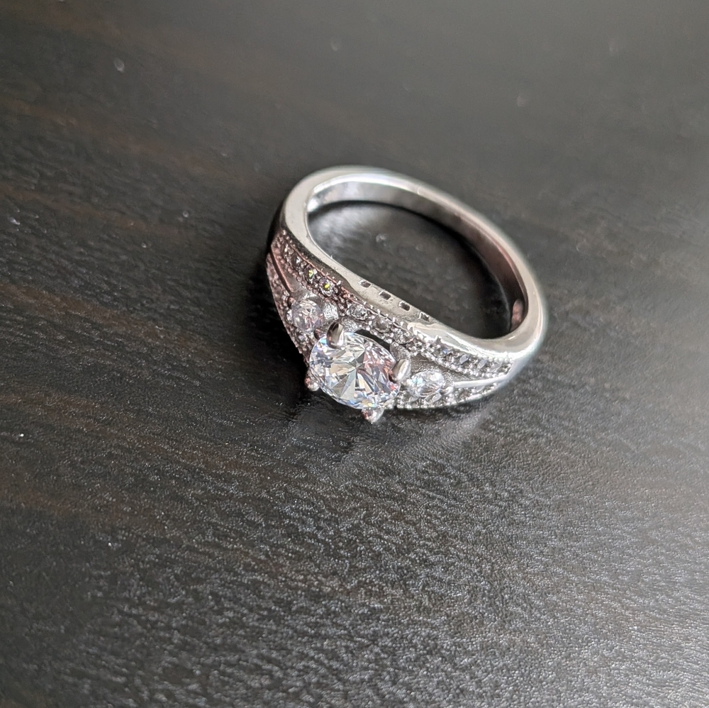 Size 7 Ring Charmed Aroma
